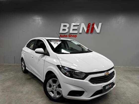 CHEVROLET ONIX 1.4 MPFI LT 8V FLEX 4P AUTOMÁTICO CHEVROLET ONIX 1.4 MPFI LT 8V FLEX 4P AUTOMÁTICO